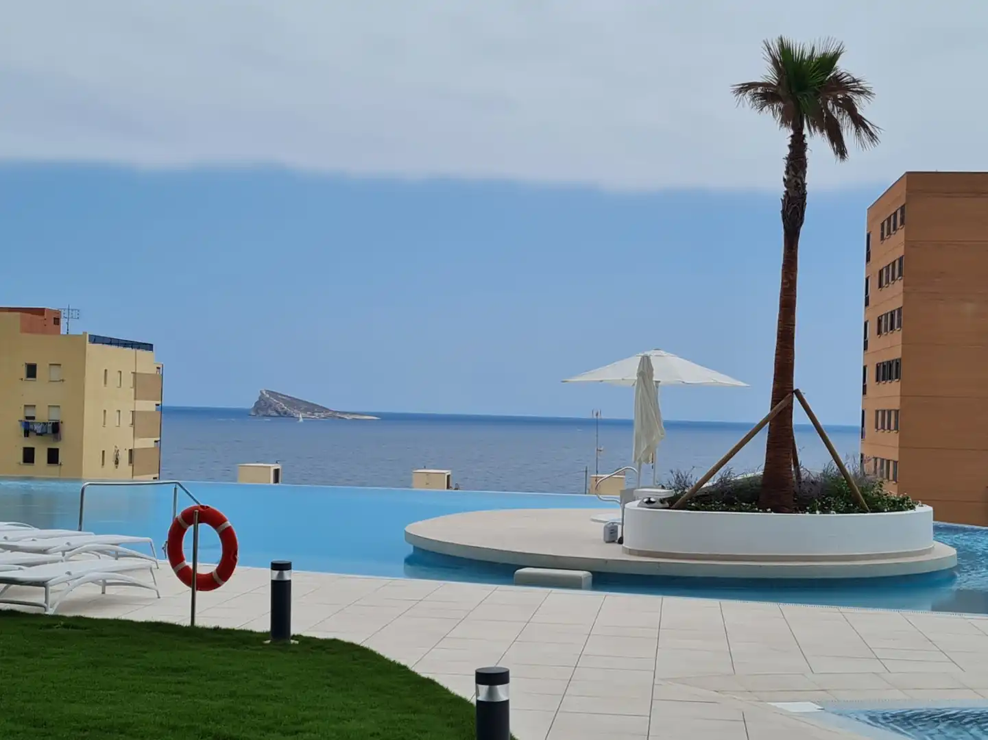 Piscina de Apartamento en venta en Benidorm con Aire acondicionado, Calefacción y Terraza