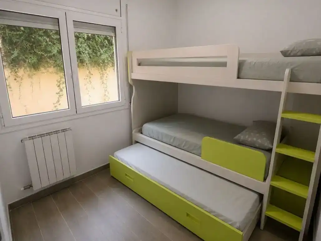 Dormitori de Pis en venda en Roda de Berà amb Aire condicionat i Balcó