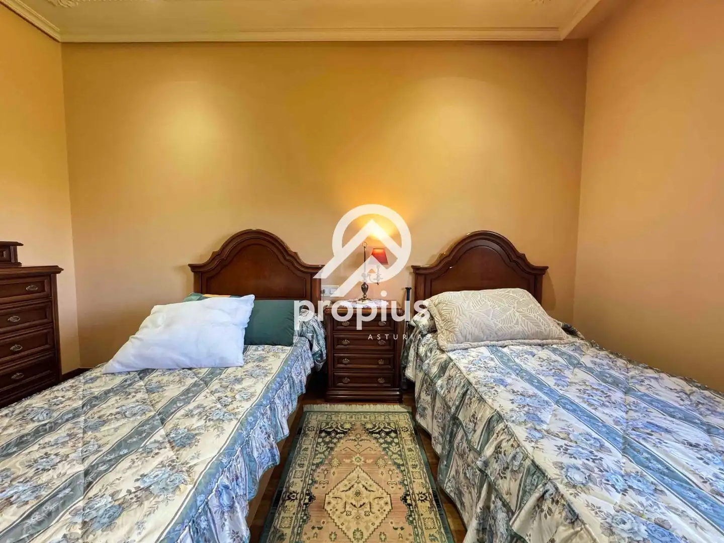 Habitación de Casa o chalet en venta en Avilés con Calefacción, Jardín privado y Parquet