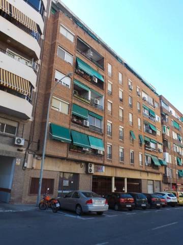 Piso en Venta en Calle Enriqueta Elizaicin, 11 en Benalúa