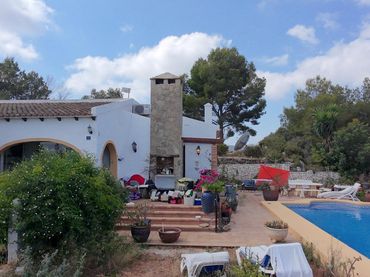 Detached house with pool for sale in Avenida COMTAT DEL
