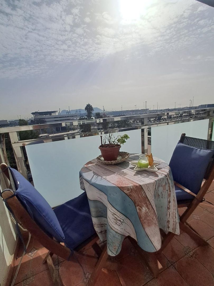 Terrace of Flat for sale in Algeciras  with Air Conditioner, Terrace and Furnished