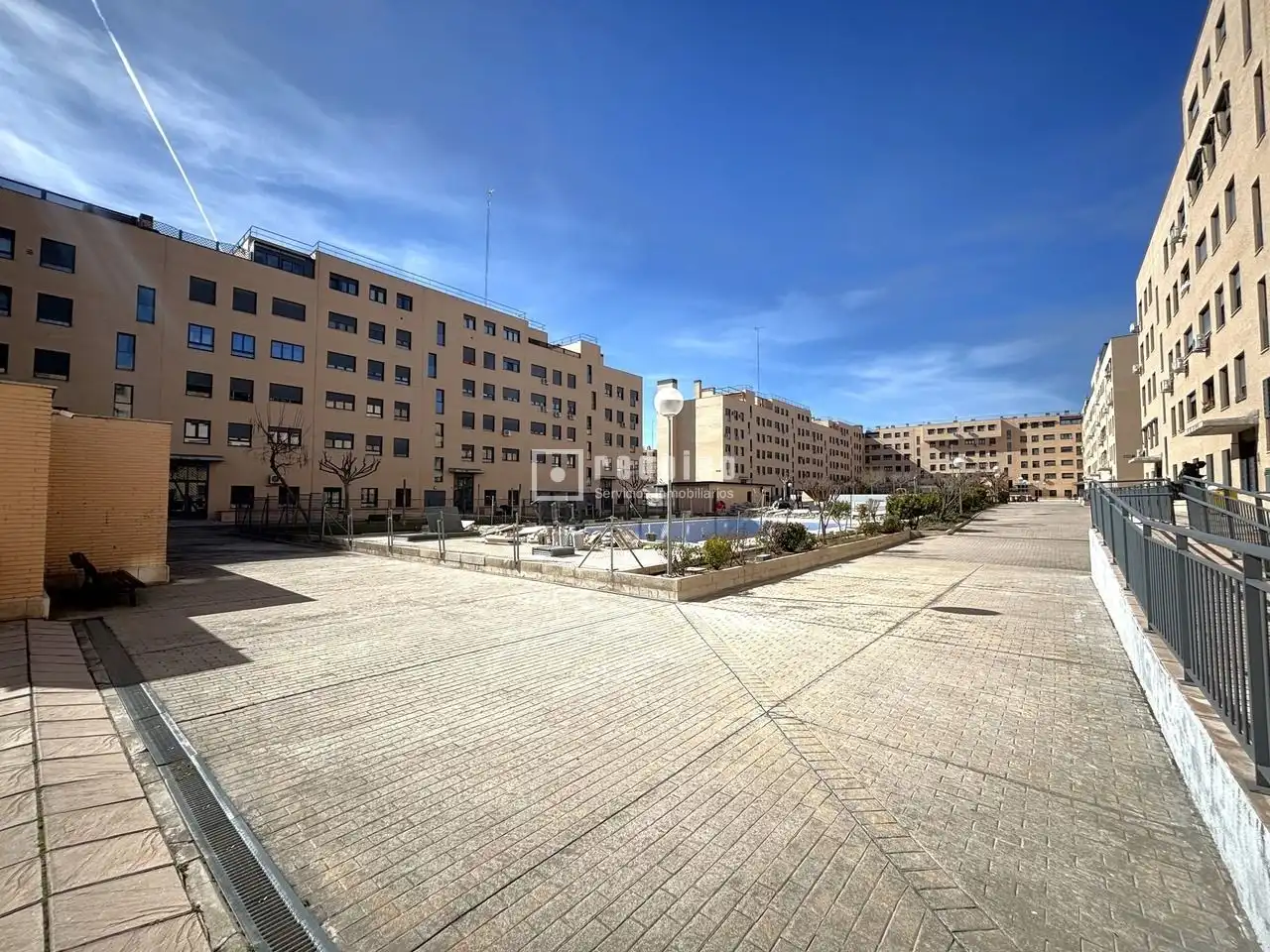 Exterior view of Garage for sale in Parla