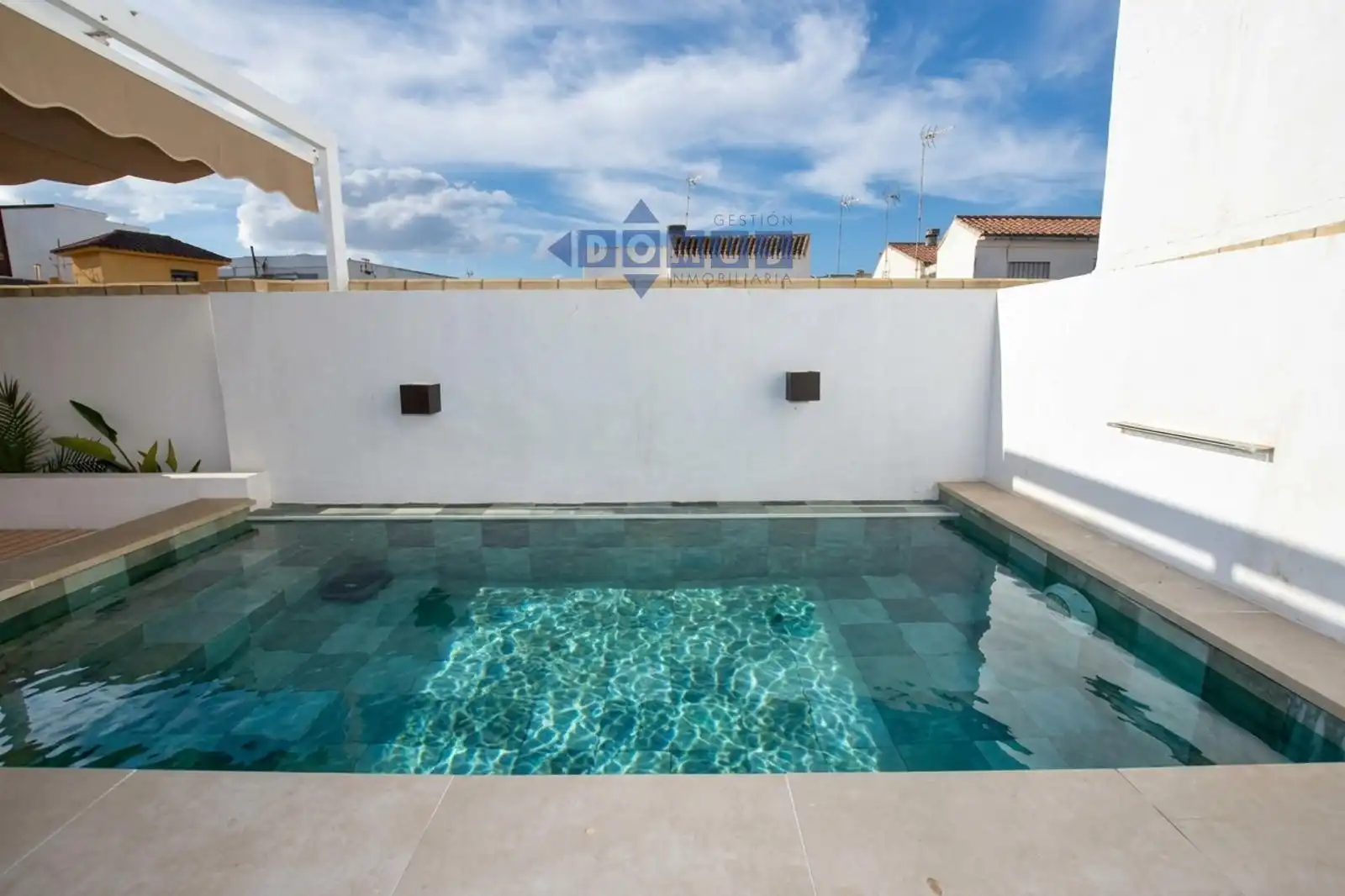 Schwimmbecken von Wohnung zum Verkauf in Centro
