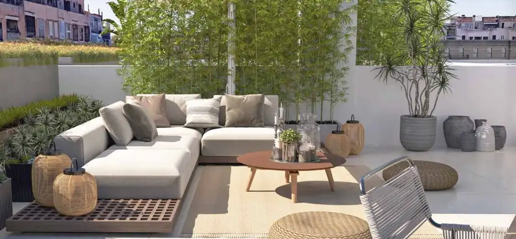 Apartment with lift for sale in Llevant