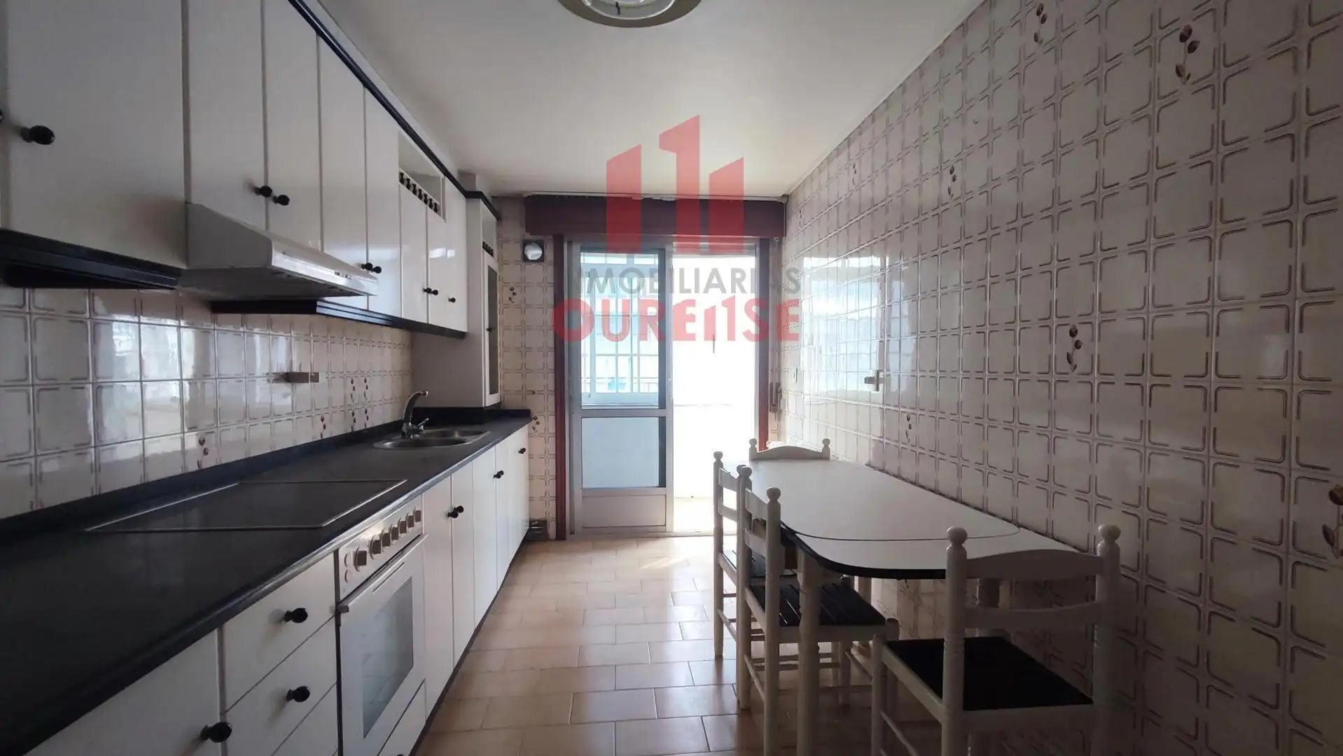 Cocina de Piso en venta en Barbadás con Trastero y Amueblado