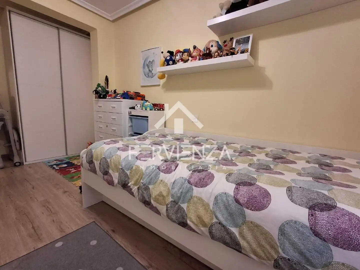 Dormitori de Pis en venda en Oviedo 