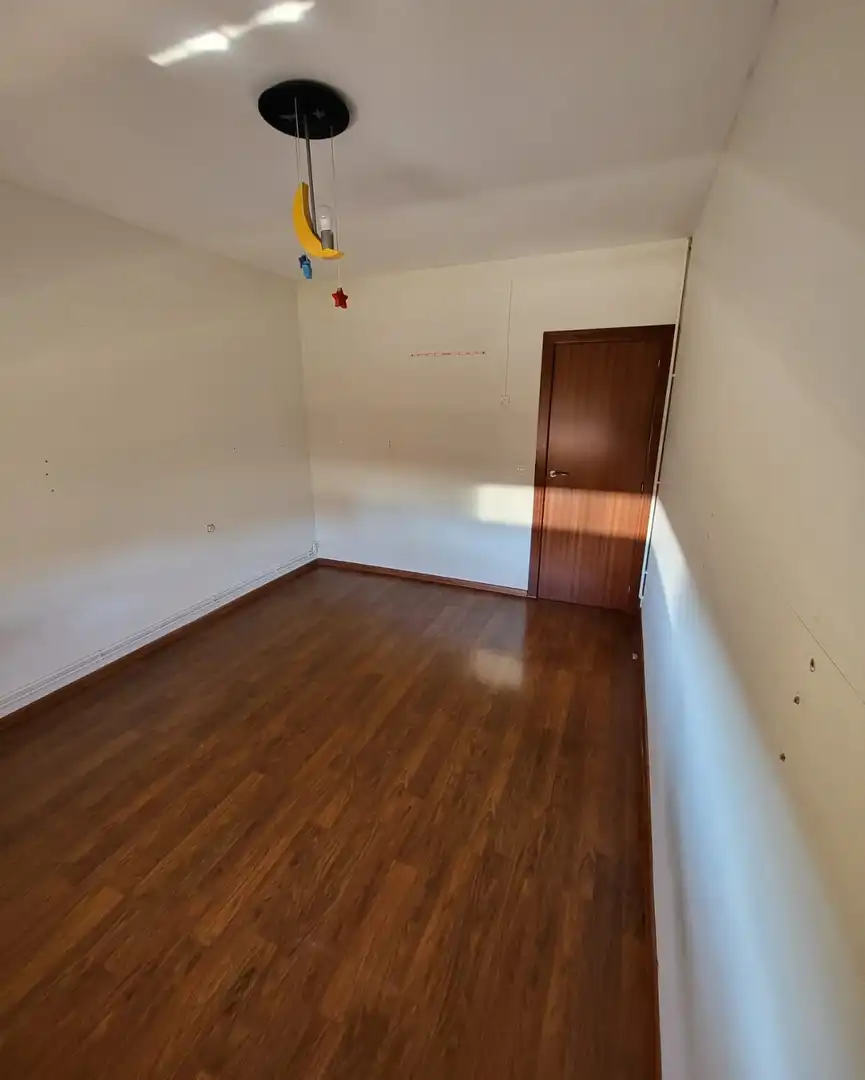 Flat for rent in Sabadell  with Air Conditioner, Heating and Parquet flooring