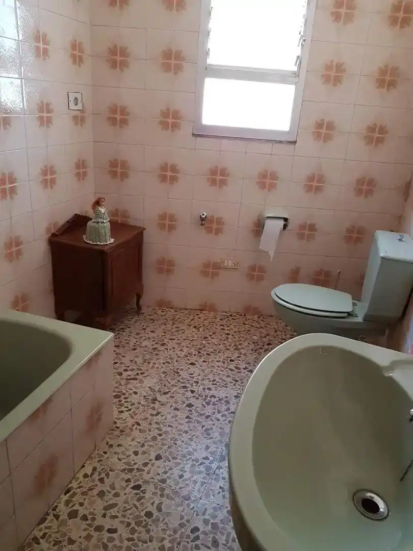 Bany de Planta baixa en venda en Castrelo do Val amb Jardí privat, Parquet i Balcó