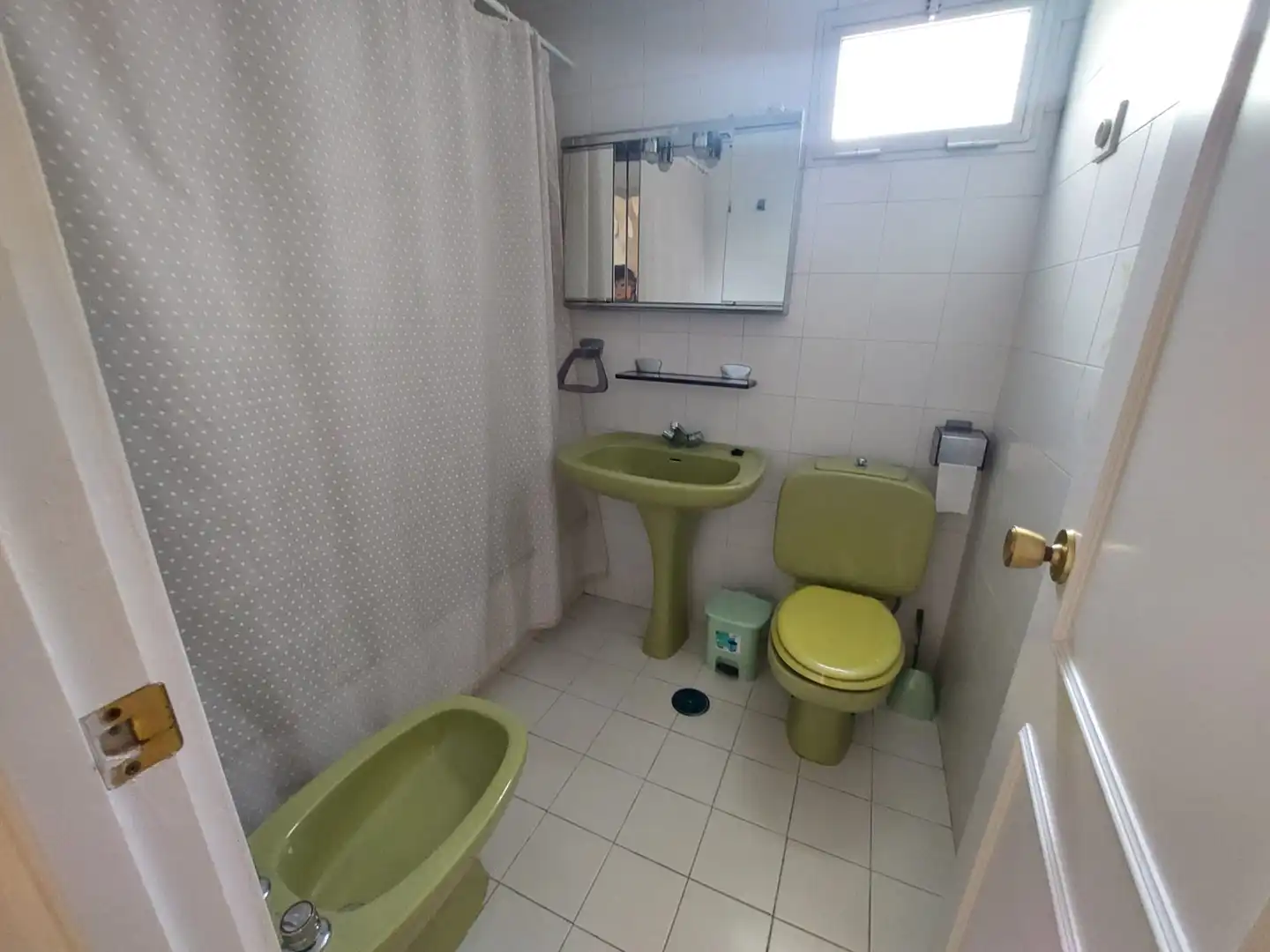 Badezimmer von Wohnung zum Verkauf in Fuengirola mit Klimaanlage, Möbliert und Waschmaschine