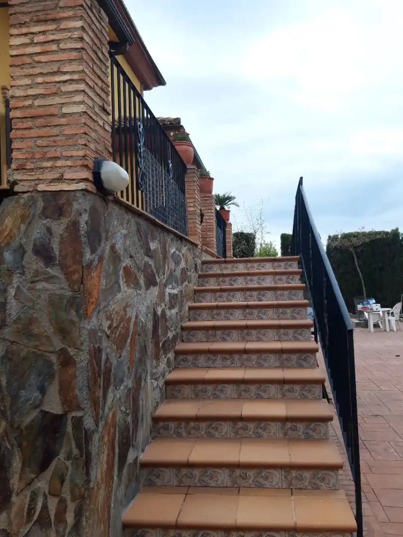 Terrassa de Casa o xalet en venda en Linares amb Aire condicionat, Calefacció i Jardí privat