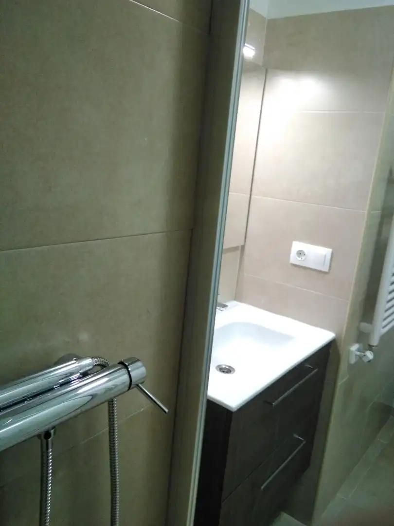 Badezimmer von Wohnung zum Verkauf in Vigo  mit Heizung