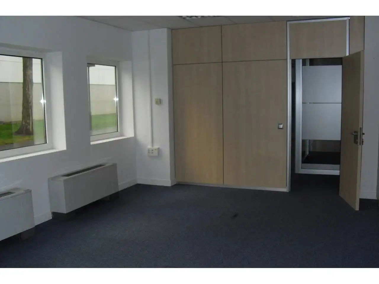 Office for rent in Madrid  with Air Conditioner and Alarm