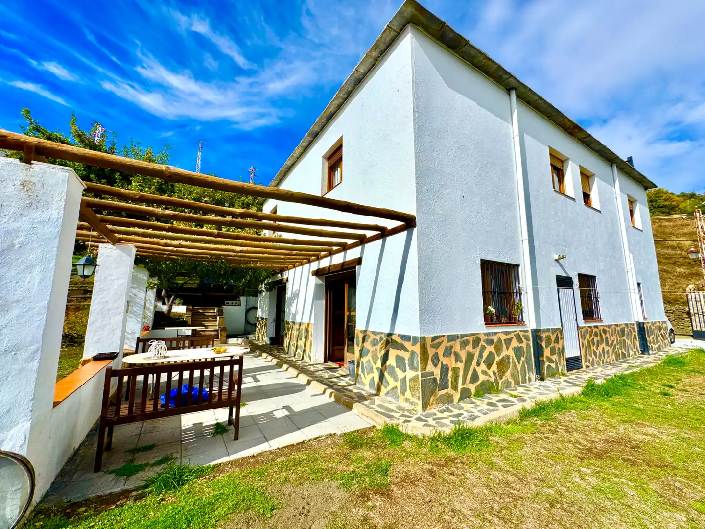 Vista exterior de Casa o chalet en venta en Bérchules con Calefacción, Jardín privado y Terraza