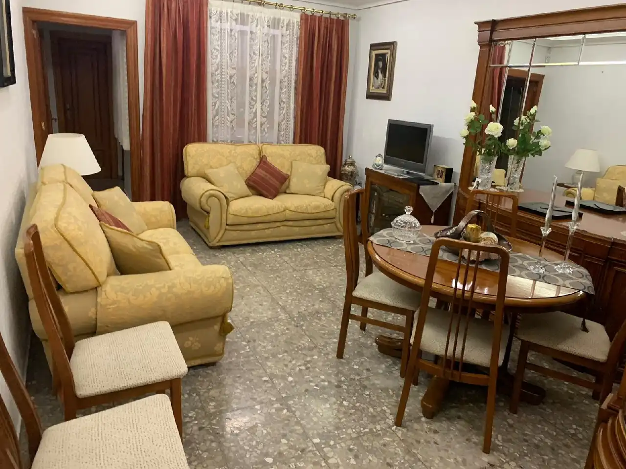 Sala d'estar de Casa o xalet en venda en Castellón de la Plana / Castelló de la Plana amb Terrassa, Traster i Moblat
