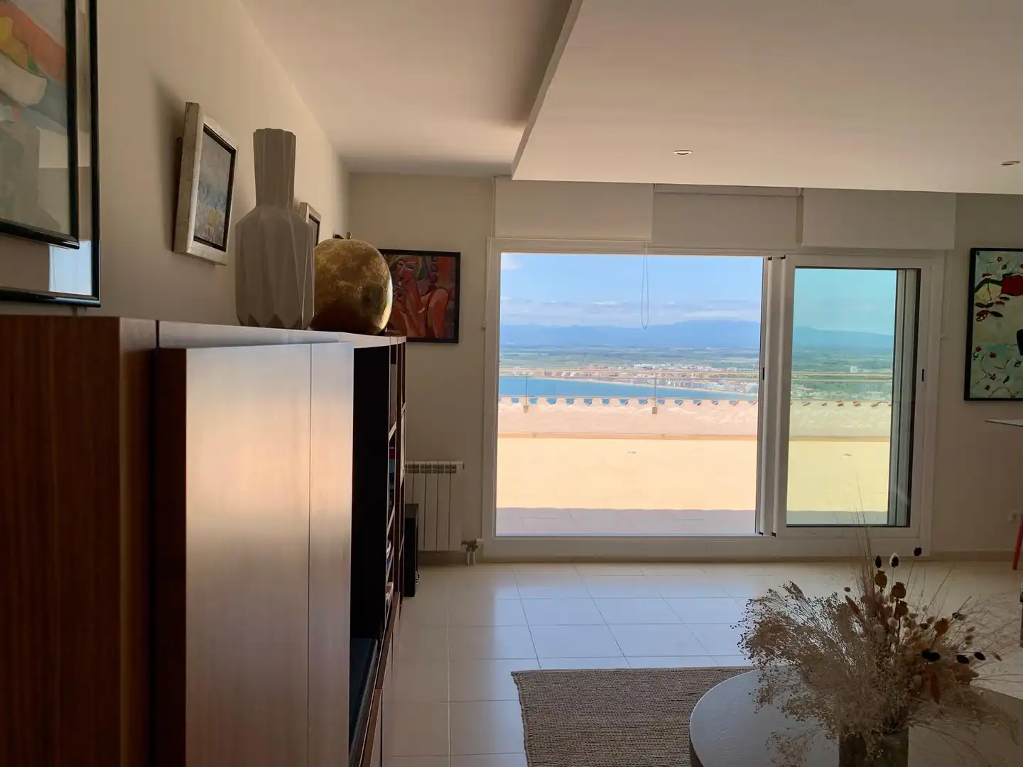 Sala de estar de Dúplex en venta en Roses con Terraza, Piscina y Horno