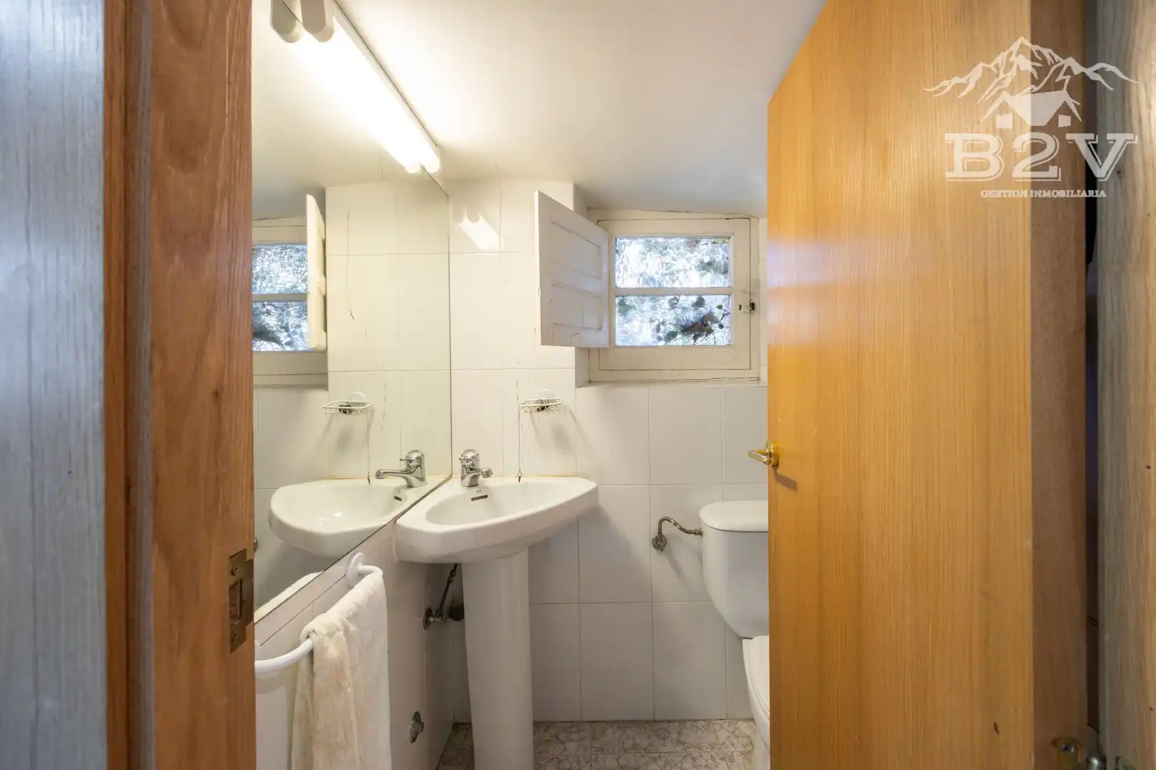 Baño de Casa o chalet en venta en Alameda del Valle con Calefacción, Jardín privado y Terraza