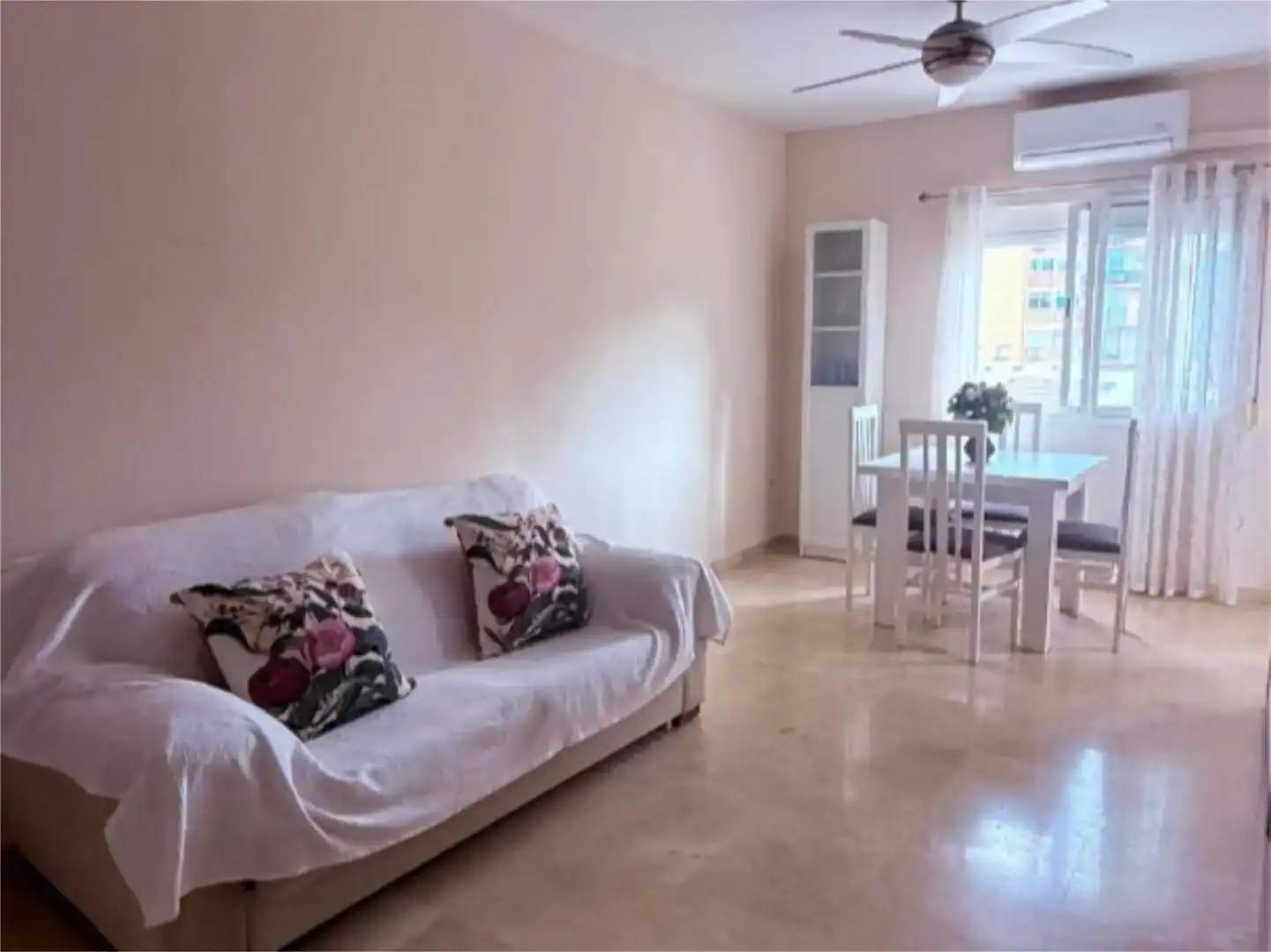 Living room of Attic for rent in Torremolinos  with Air Conditioner, Private garden and Terrace