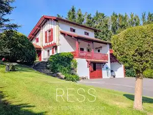 Vista exterior de Casa o chalet en venta en Urrugne con Amueblado