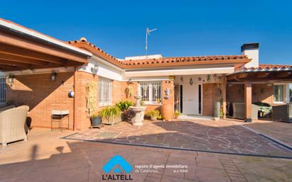 Exterior view of House or chalet for sale in L'Ametlla del Vallès  with Heating, Private garden and Terrace