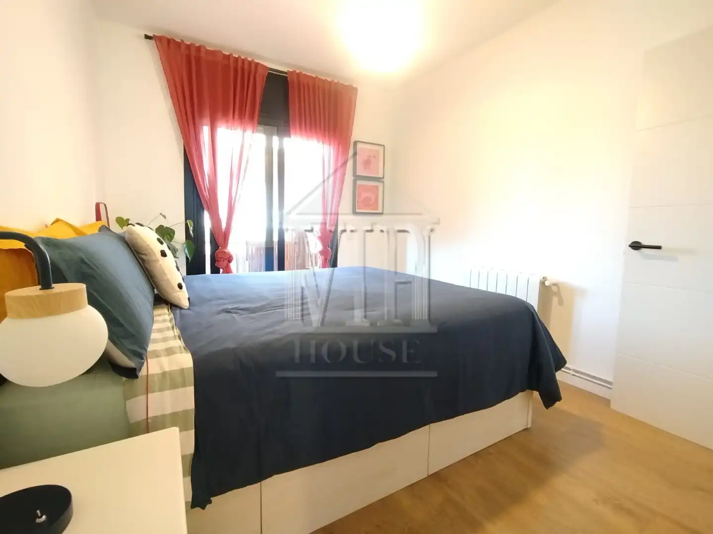 Habitación de Piso en venta en Badalona con Aire acondicionado, Calefacción y Parquet