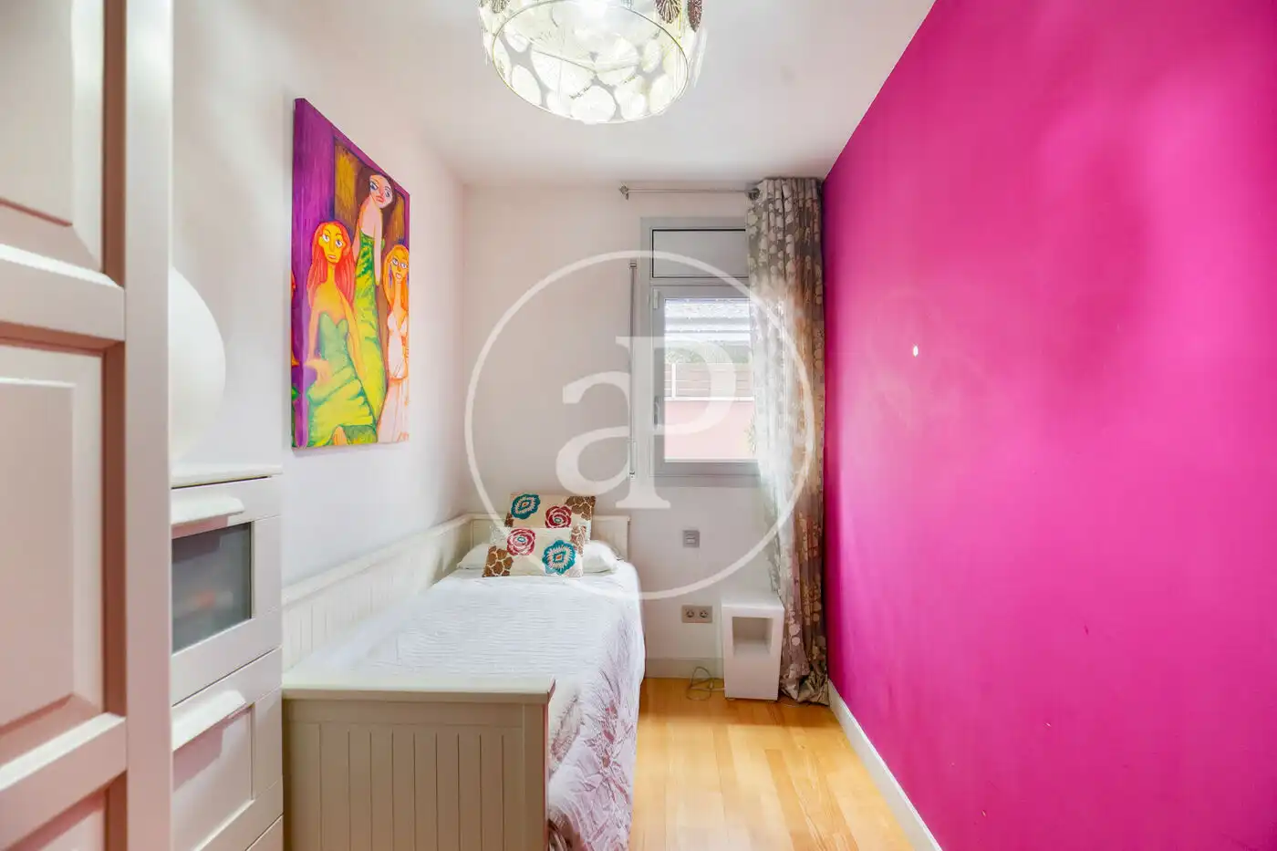 Schlafzimmer von Wohnung zum Verkauf in Barcelona mit Klimaanlage, Heizung und Privatgarten