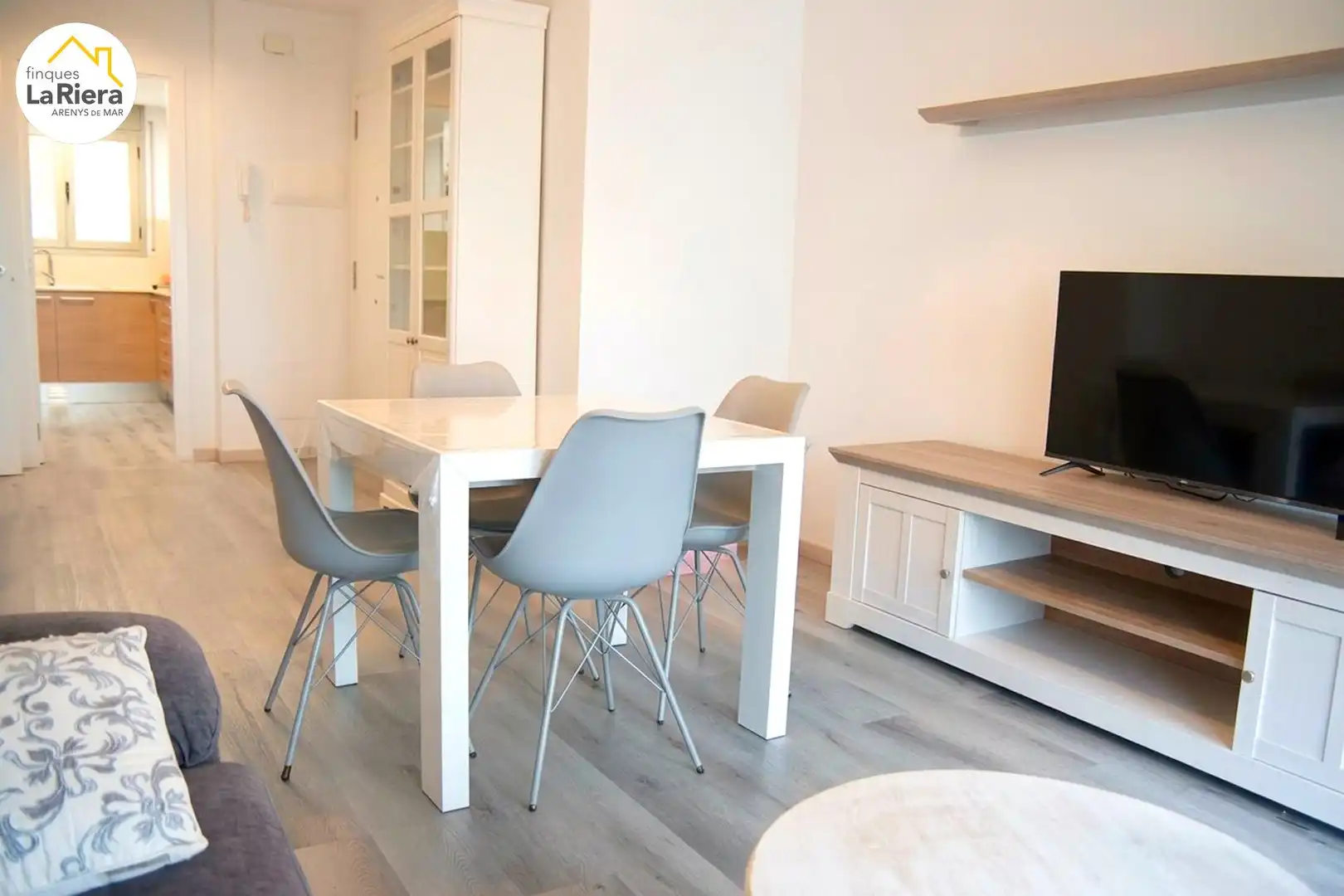 Appartamento con terrazza in vendita a Urbanitzacions, imagen 3