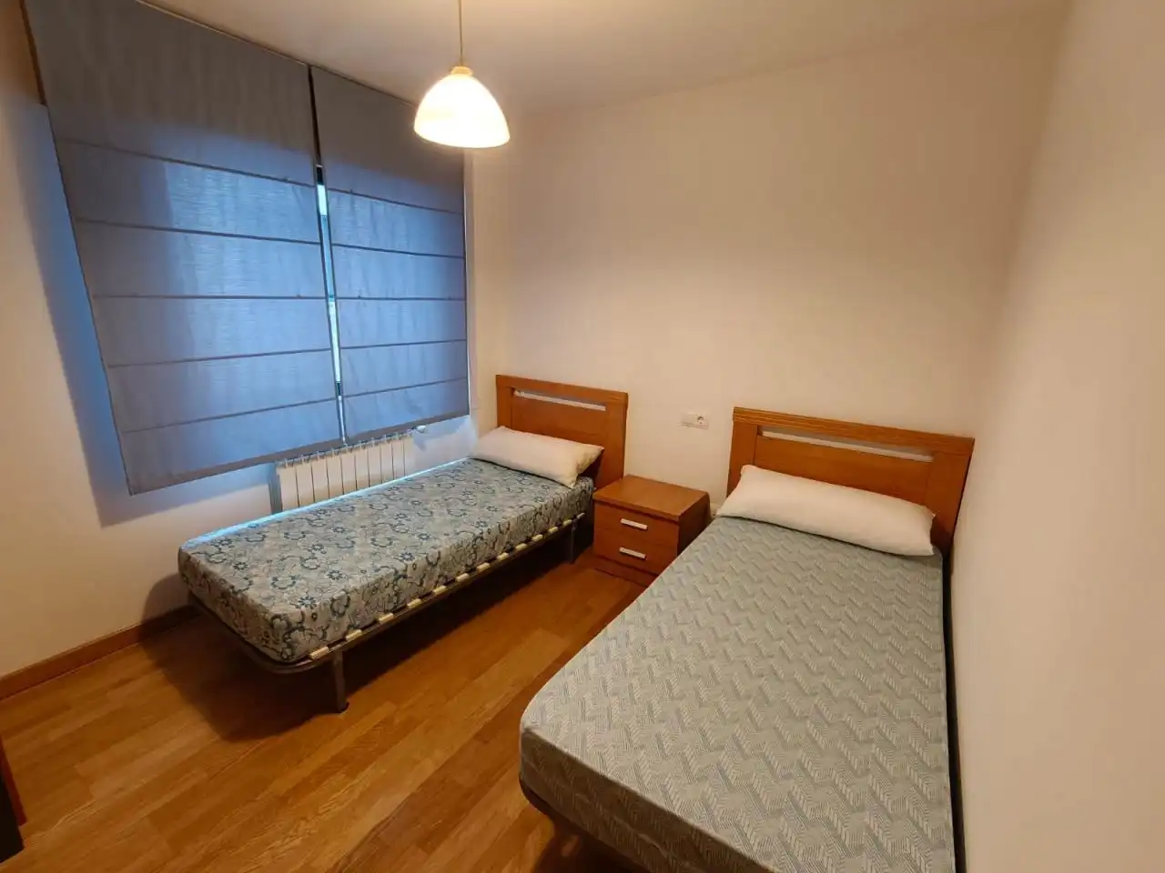 Habitación de Apartamento de alquiler en Ames con Calefacción, Trastero y Amueblado