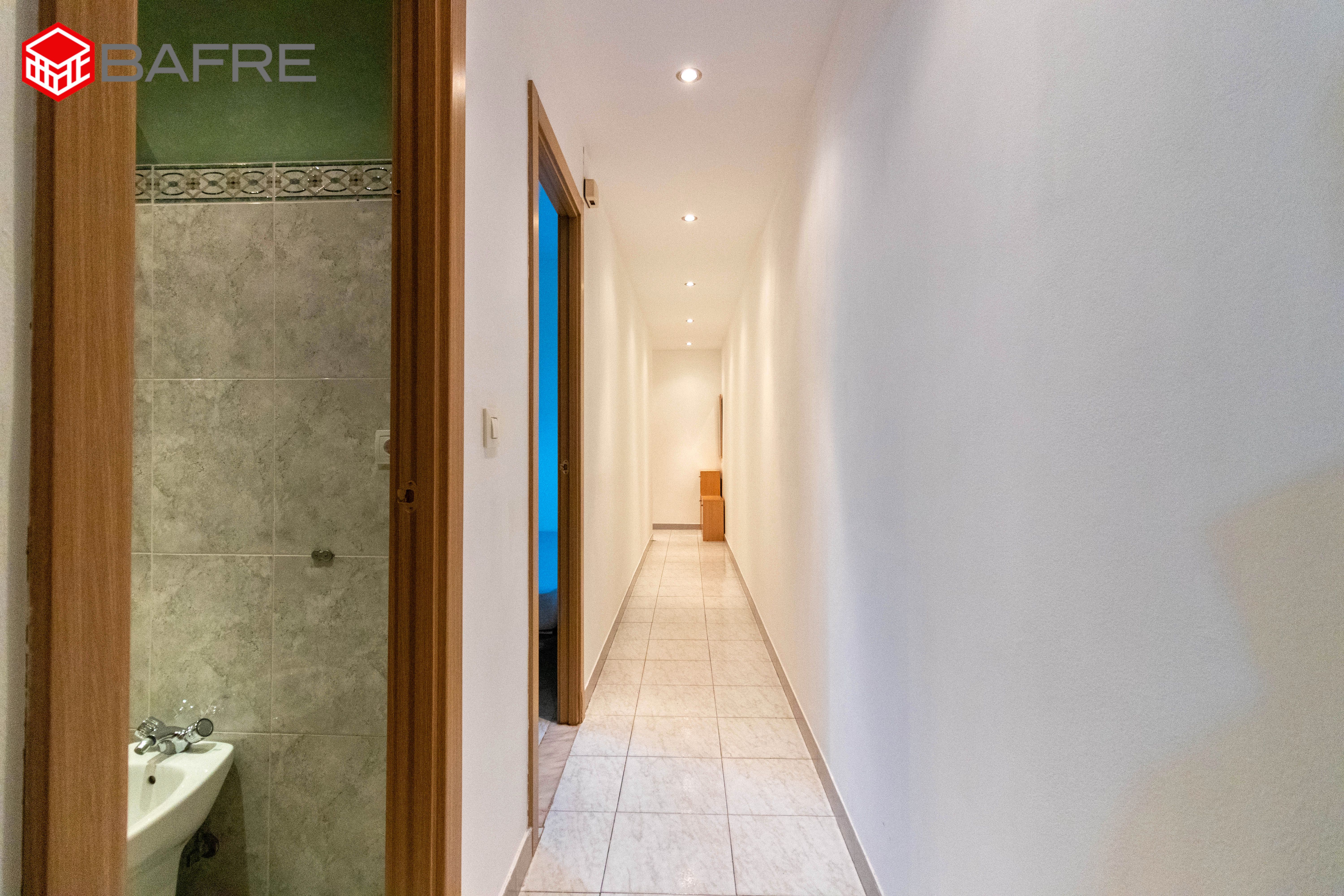 Flat for sale in  Madrid Capital  with Heating