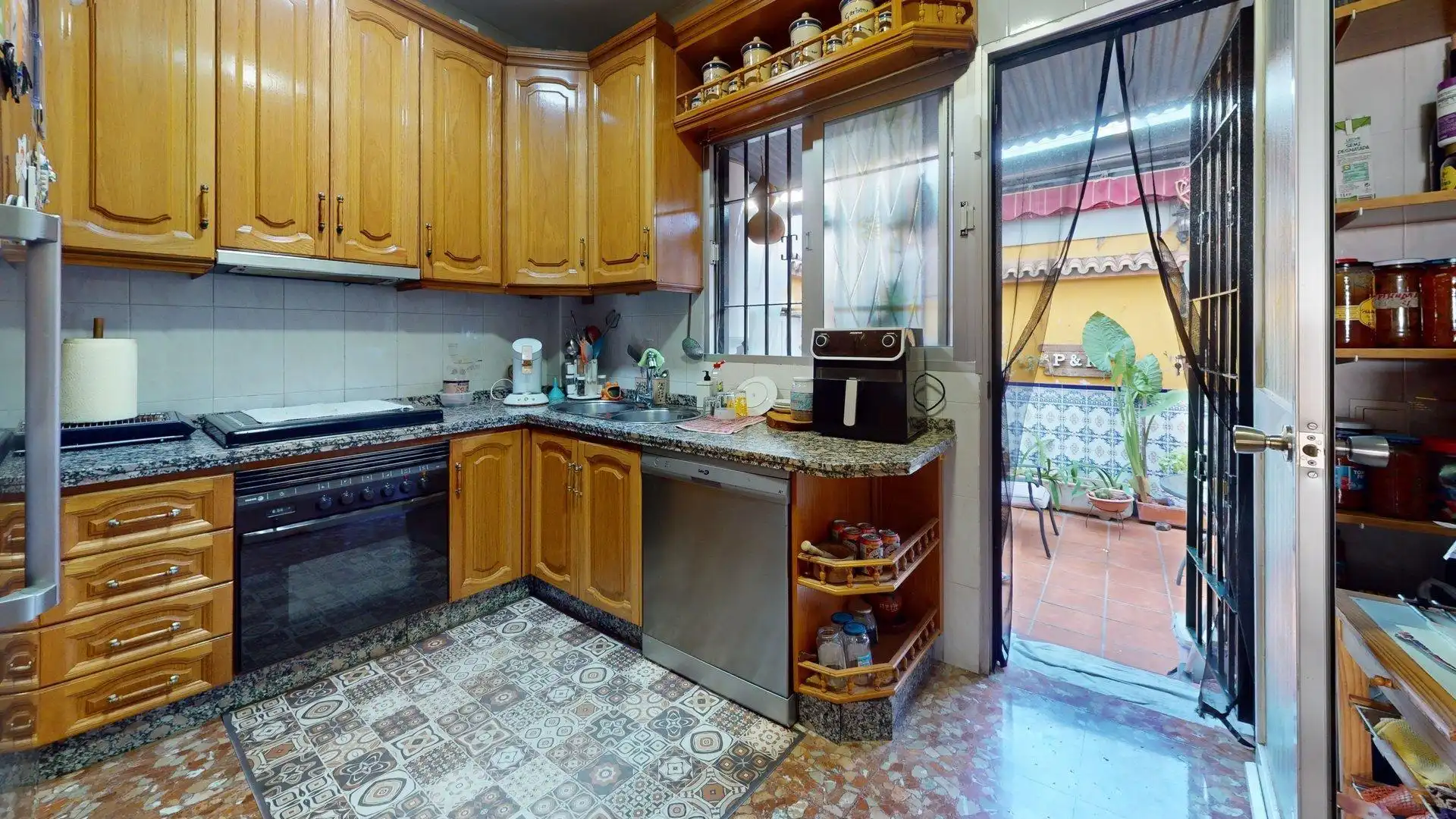 Adosado con terraza en venta en Poniente-Norte - Miralbaida - Parque Azahara, imagen 16