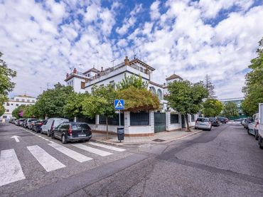 Detached house for sale in Calle Ebro