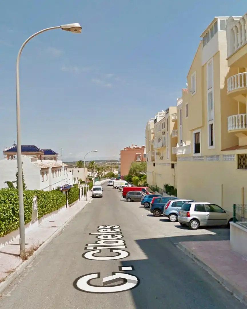 Vista exterior de Garatge en venda en Nueva Torrevieja - Aguas Nuevas