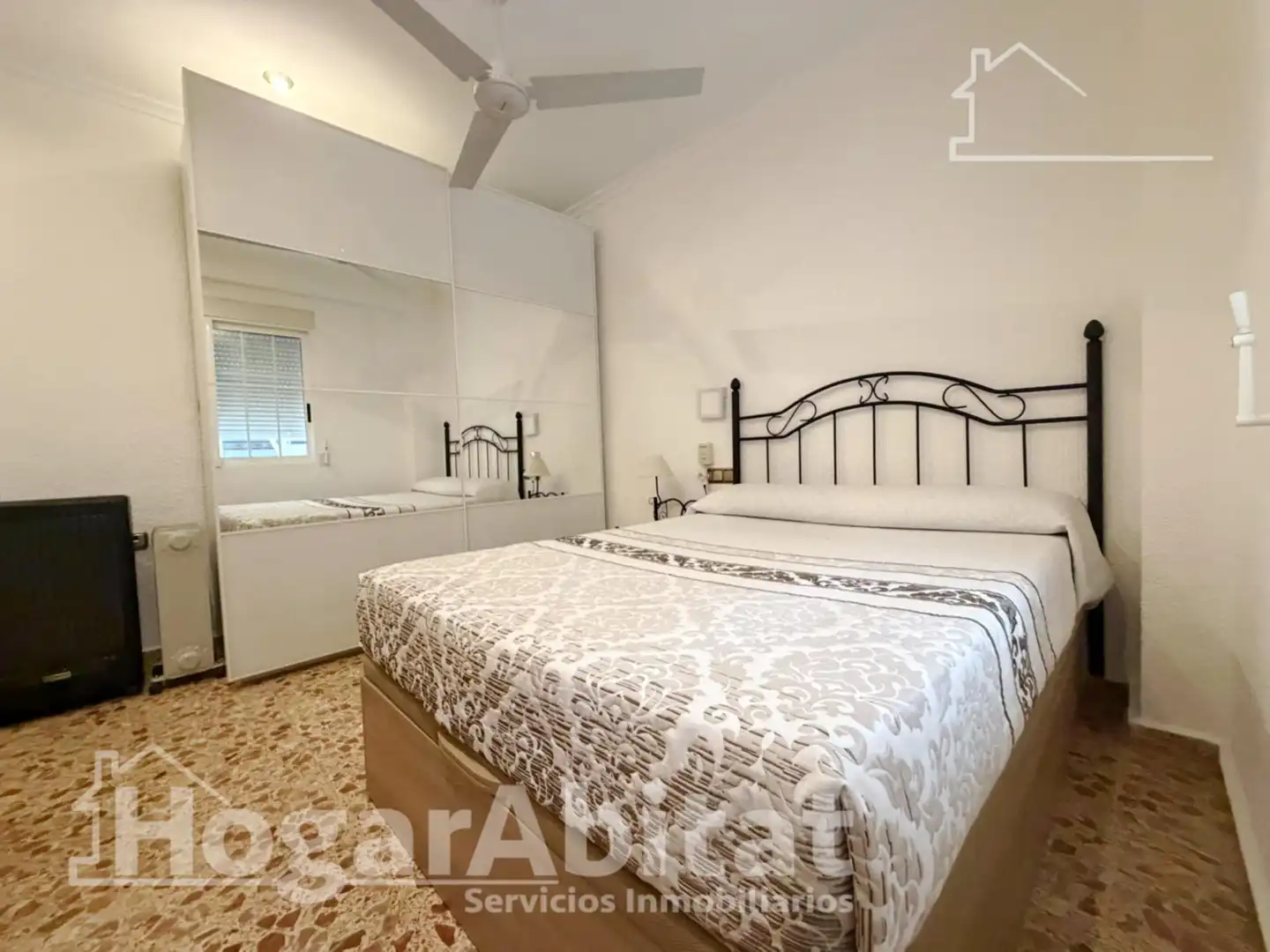 Bedroom of Flat for sale in Torrent  with Air Conditioner, Terrace and Furnished