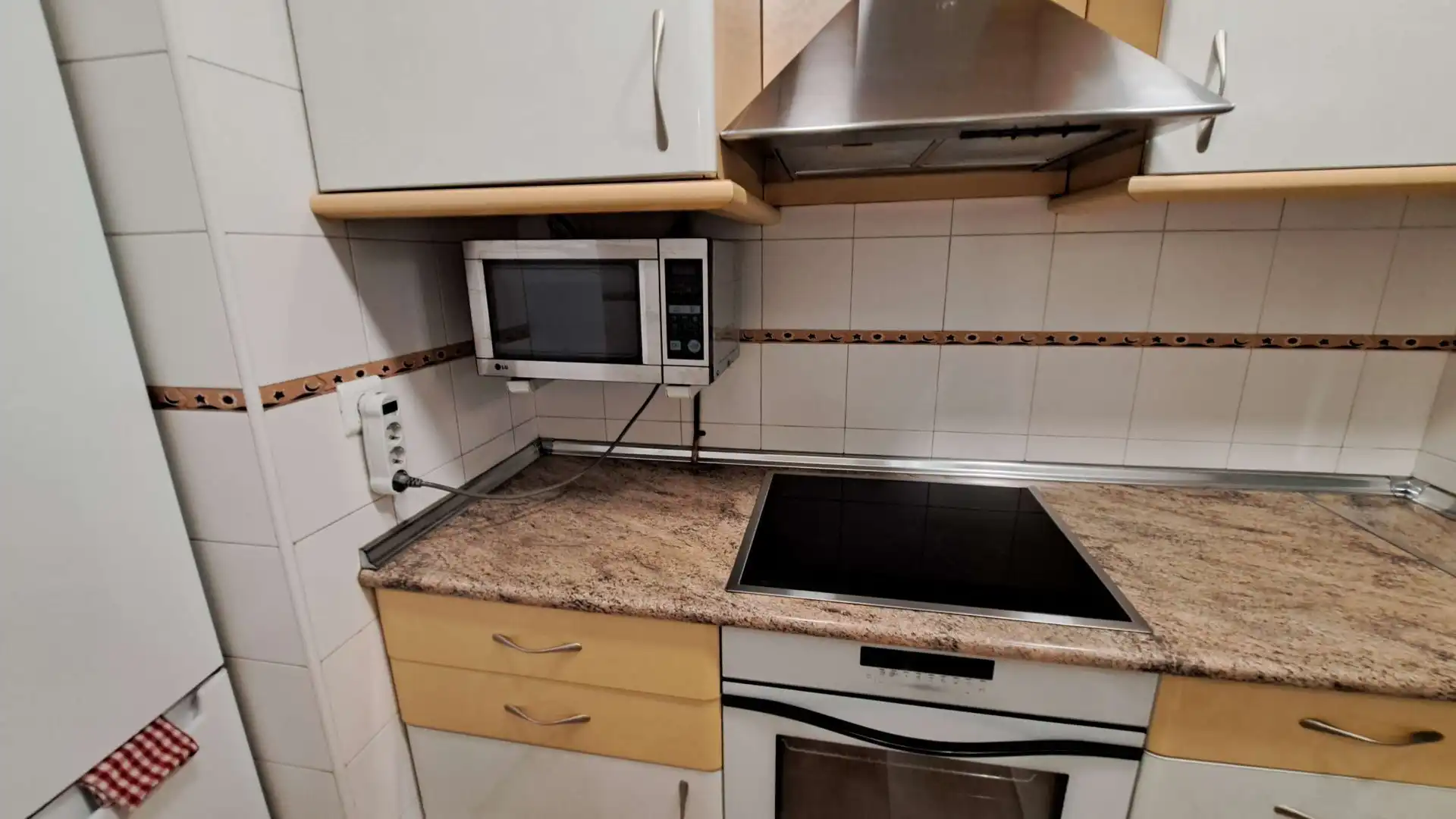 Cocina de Piso de alquiler en Zaragoza con Aire acondicionado, Calefacción y Trastero