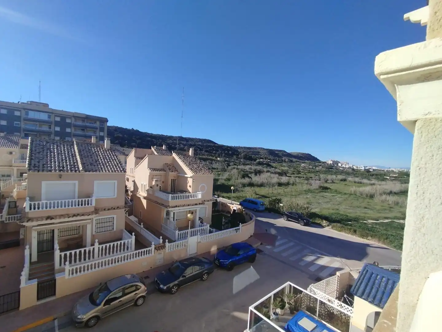 Vista exterior de Casa adosada en venta en Guardamar del Segura con Aire acondicionado, Calefacción y Amueblado