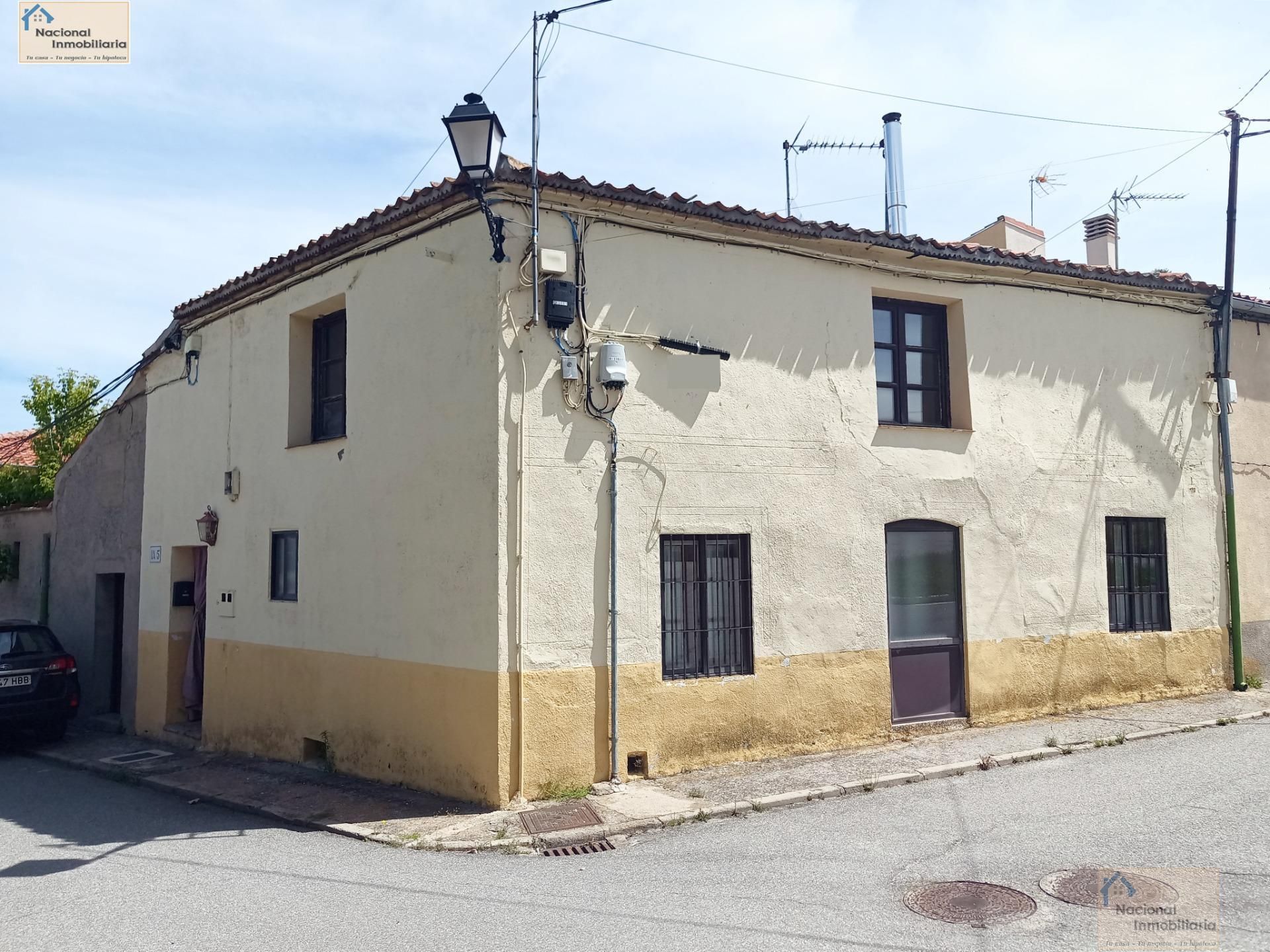 Exterior view of House or chalet for sale in Tabanera la Luenga  with Heating, Storage room and Alarm