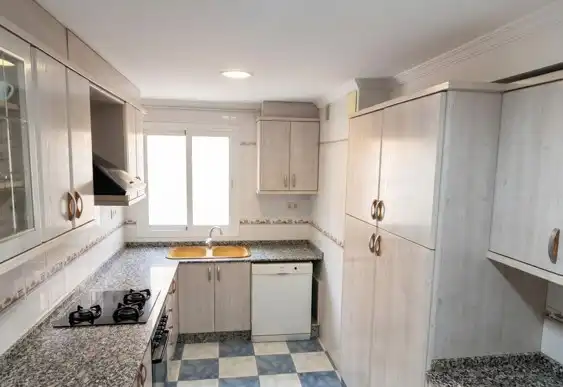 Kitchen of Flat for sale in Valencia  with Air Conditioner, Heating and Terrace