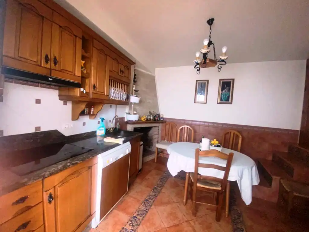 Cuina de Finca rústica en venda en Canillas de Albaida amb Aire condicionat