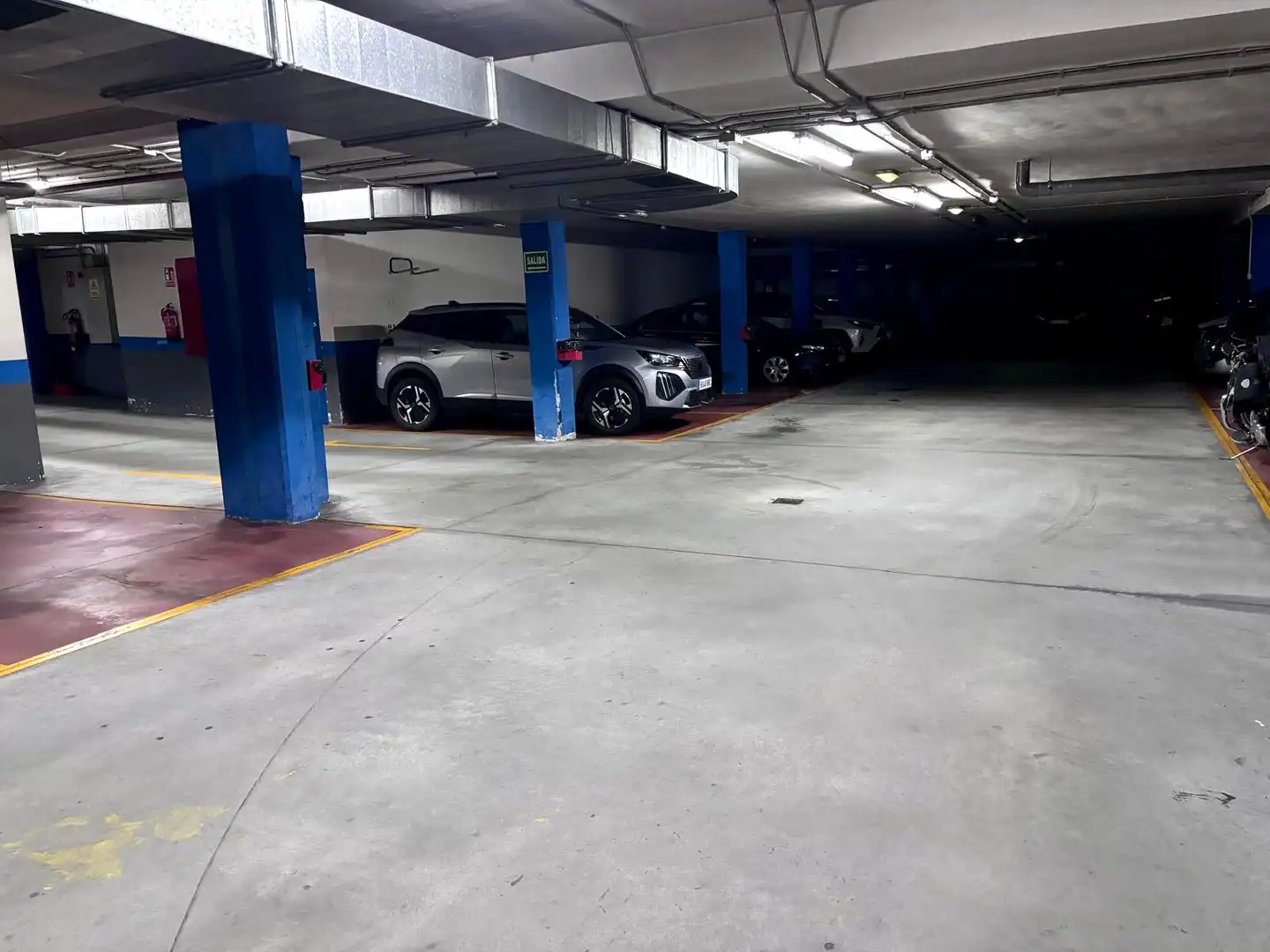 Parking de Piso en venta en Gijón  con Calefacción, Parquet y Terraza