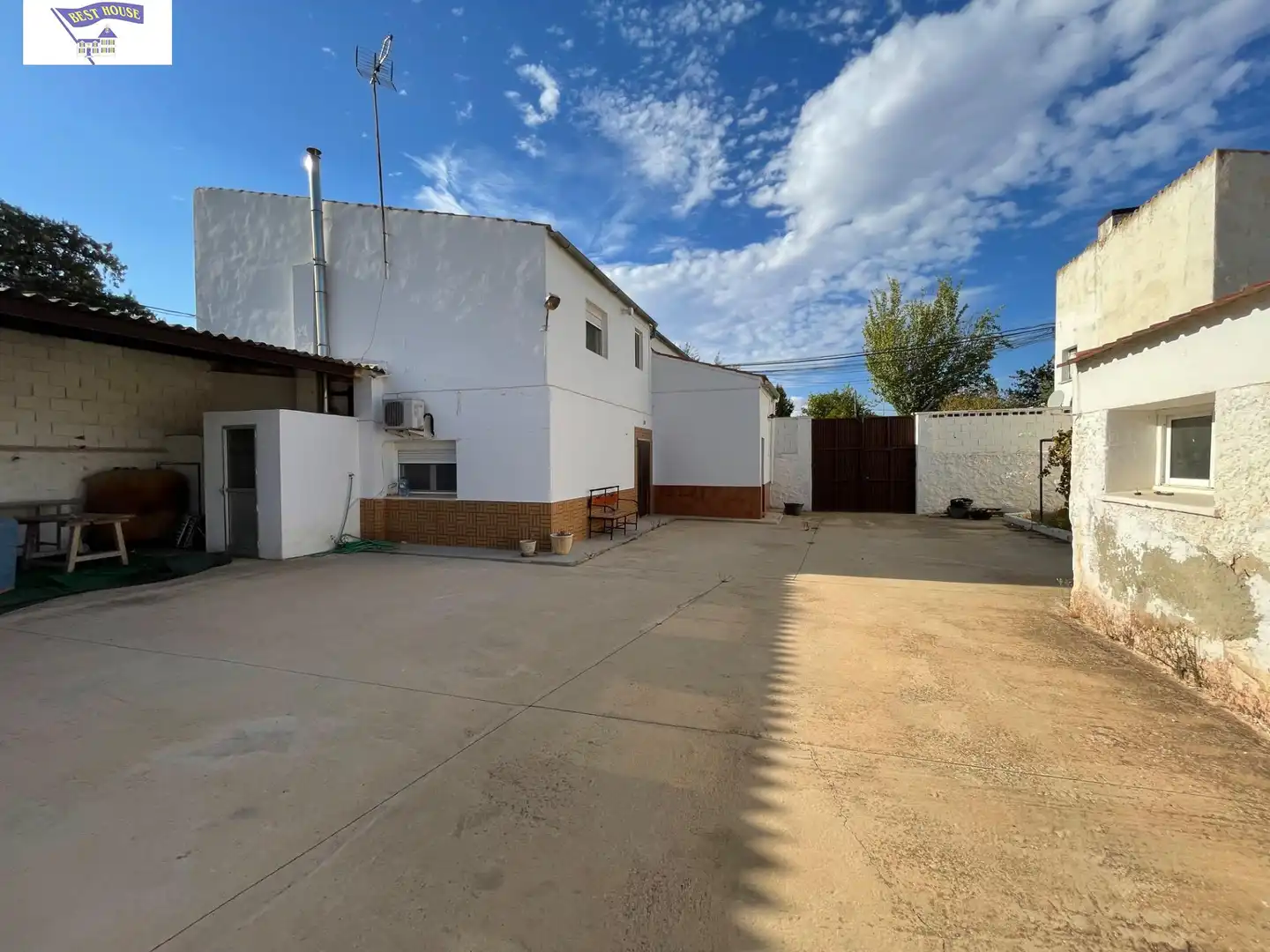 Vista exterior de Finca rústica en venta en Albacete con Terraza y Balcón