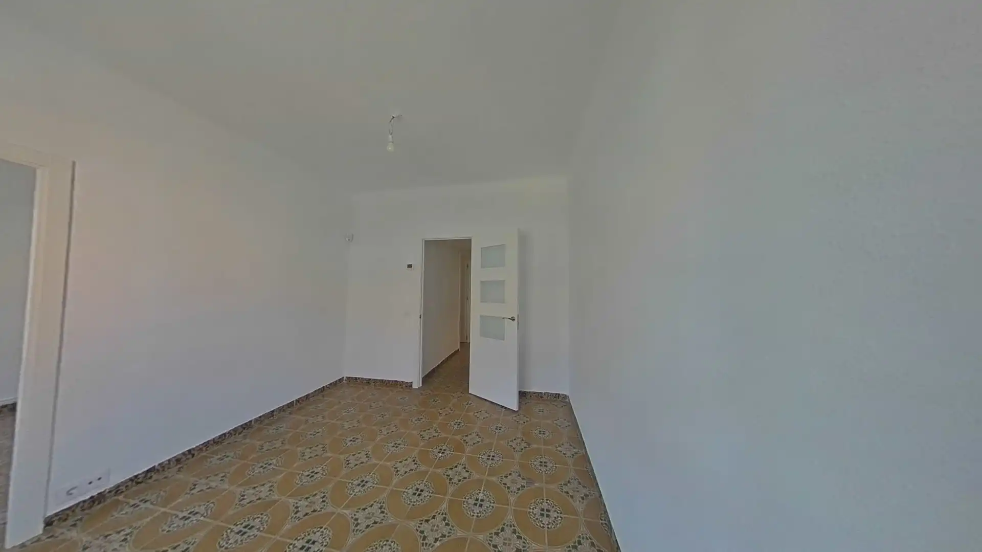 Piso en venta en C/ Canigó, imagen 2