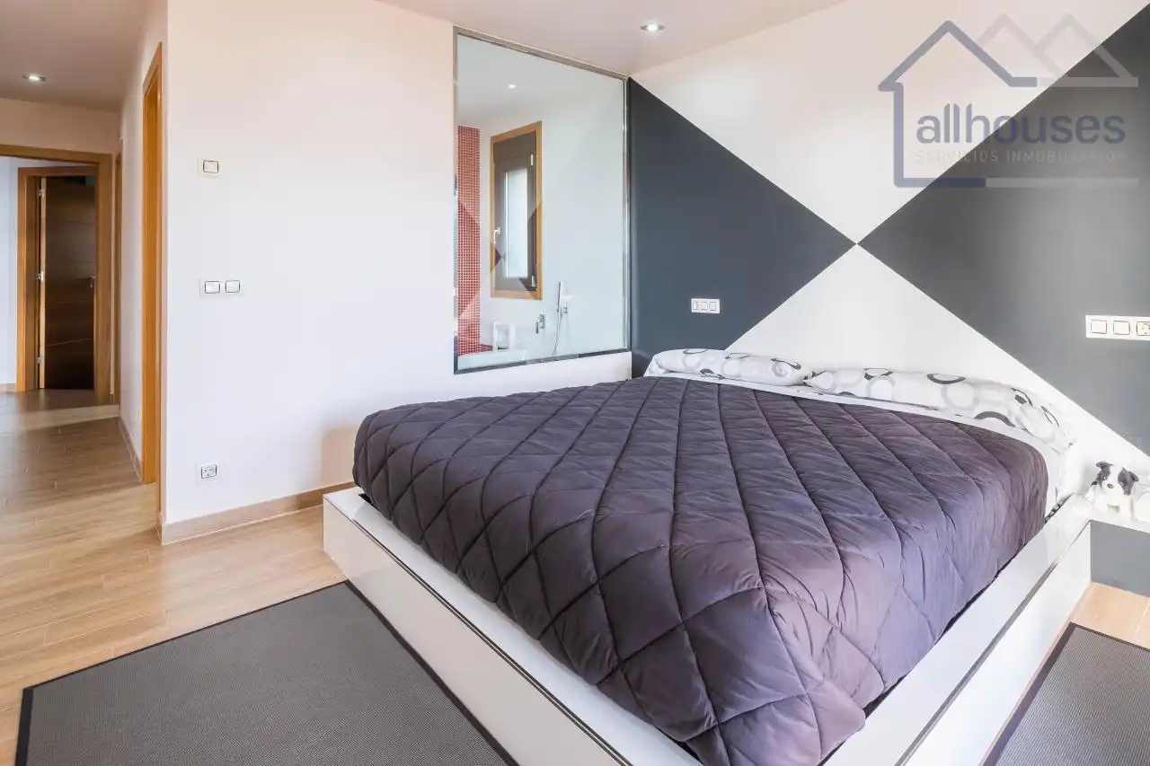 Habitación de Casa o chalet en venta en Tui con Calefacción, Jardín privado y Terraza