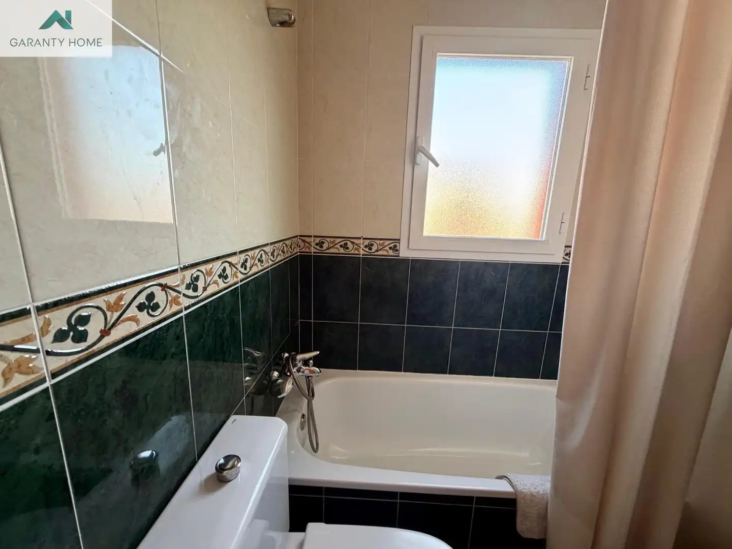 Bathroom of Detached homes for rent in Vélez-Málaga  with Air Conditioner, Terrace and Furnished