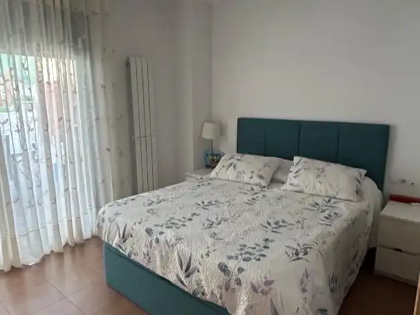 Casa aparellada amb jardí en venda a Carrer del Garona 3R, imagen 10