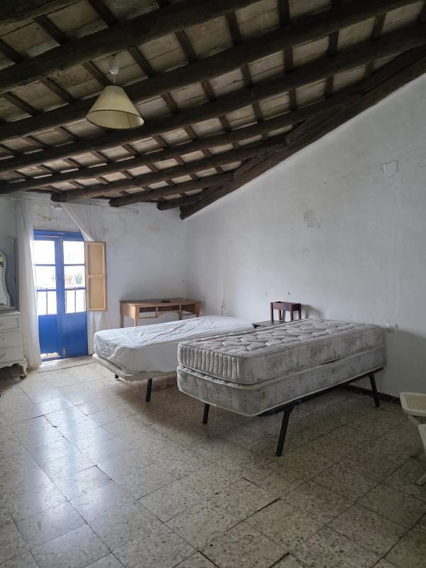 Habitación de Finca rústica en venta en Cazalla de la Sierra con Calefacción, Terraza y Balcón