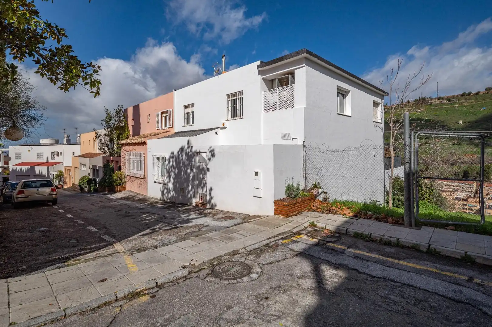 Vista exterior de Casa adosada en venta en Granada con Aire acondicionado y Calefacción