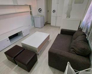 Sala d'estar de Estudi de lloguer en  Madrid Capital amb Aire condicionat