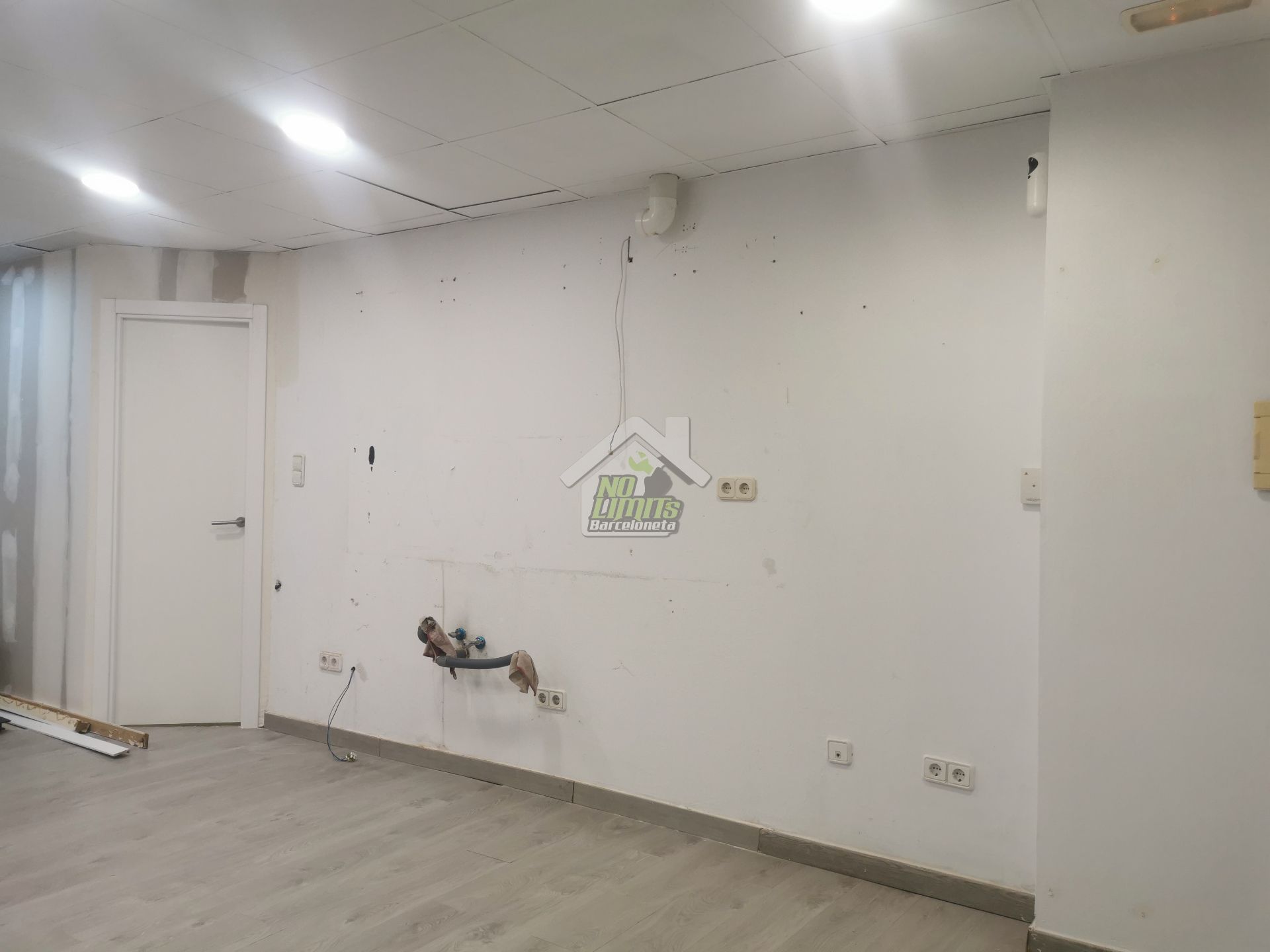 Local en venda en  Barcelona Capital amb Aire condicionat, Parquet i Alarma