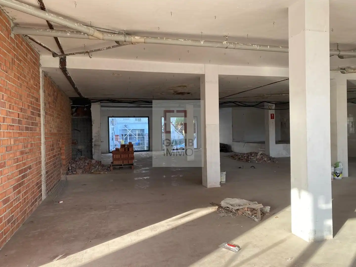 Local de alquiler en Empuriabrava