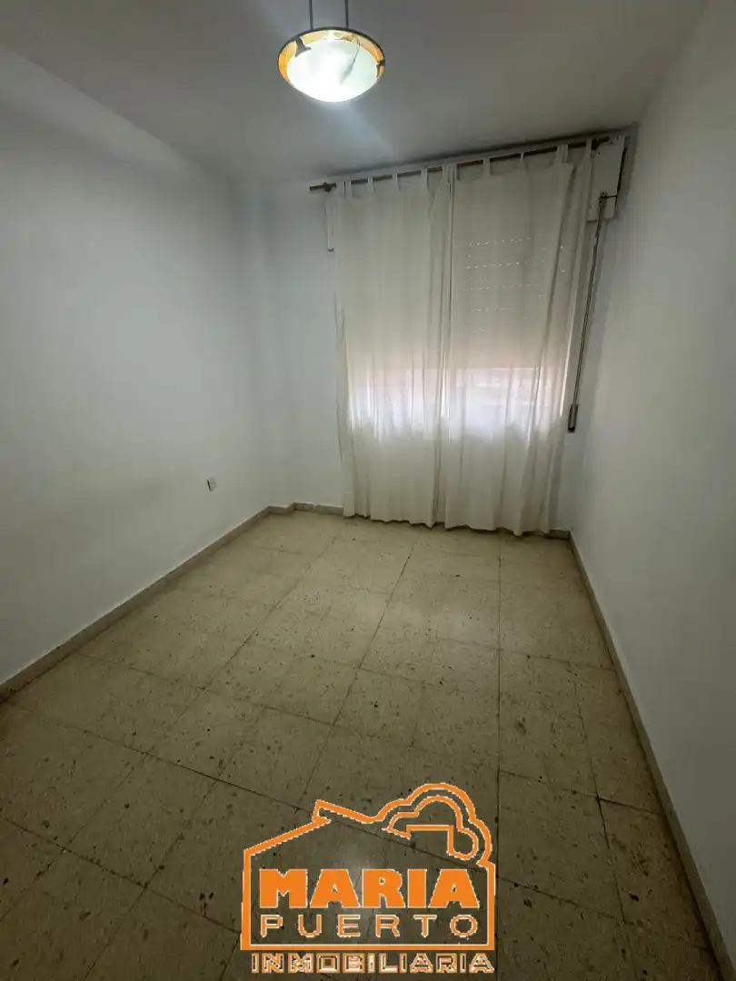 Dormitori de Pis en venda en Málaga amb Terrassa